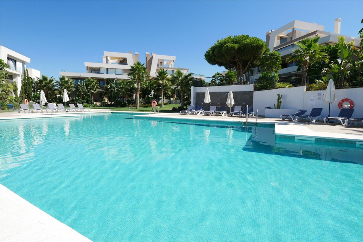 Appartement te koop in Cabopino | 2 slaapkamers H5156257