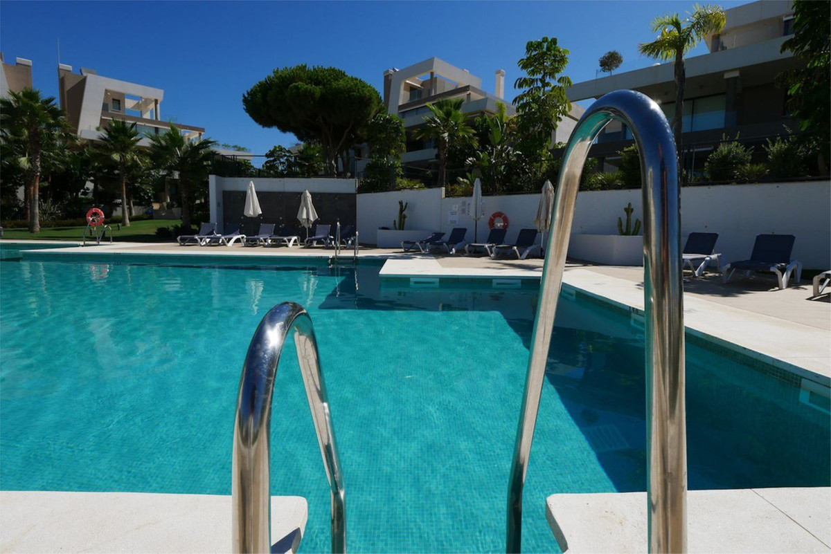 Appartement te koop in Cabopino | 2 slaapkamers H5156257