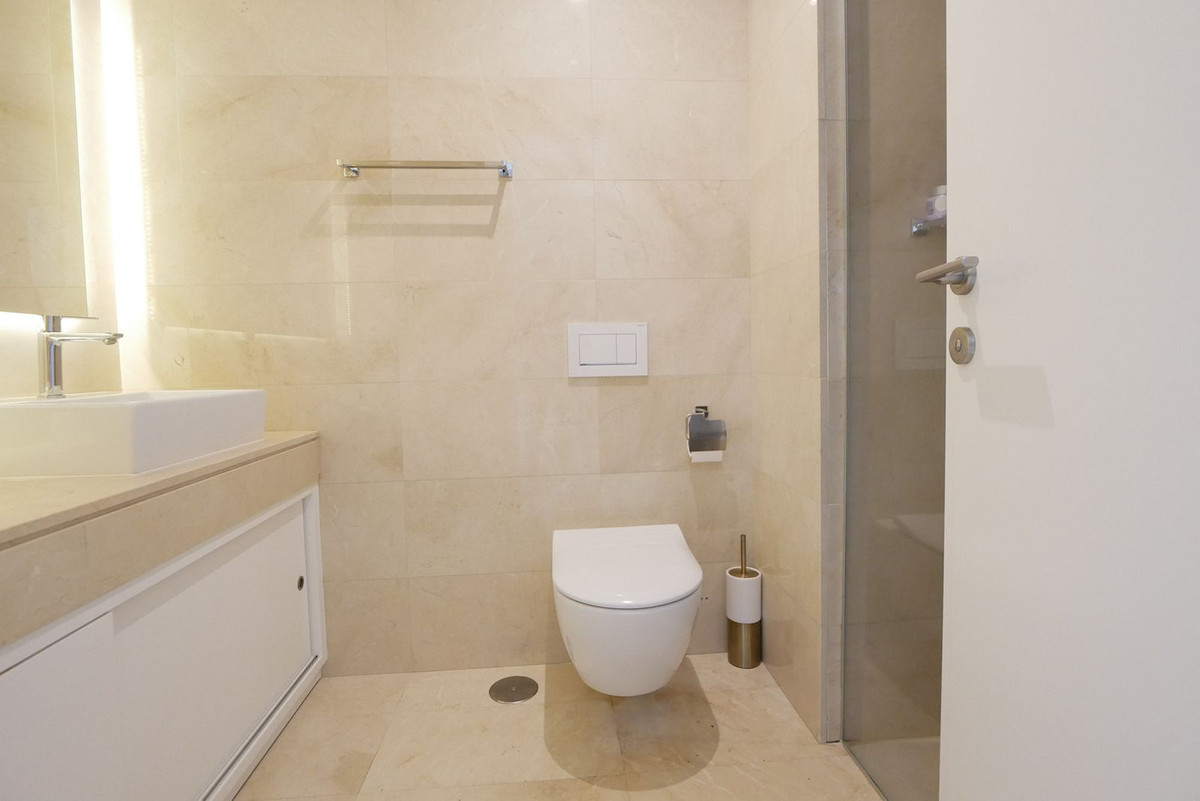 Appartement te koop in Cabopino | 2 slaapkamers H5156257