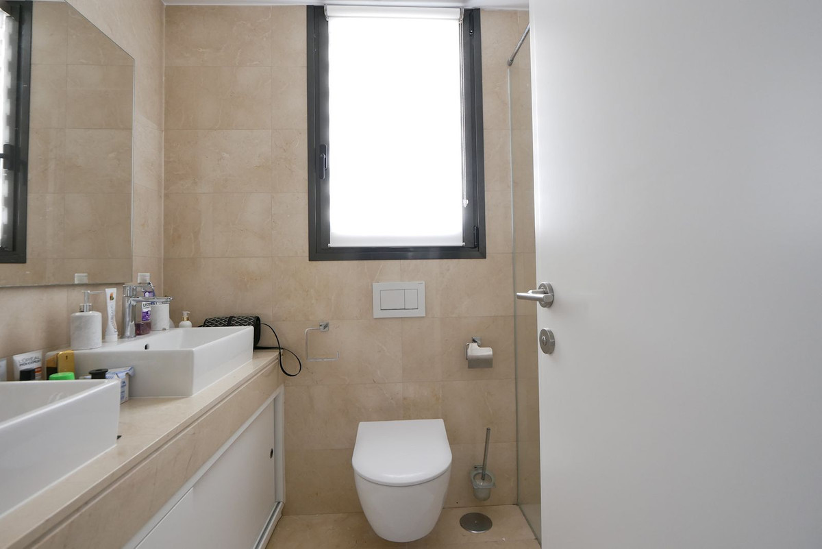 Appartement te koop in Cabopino | 2 slaapkamers H5156257