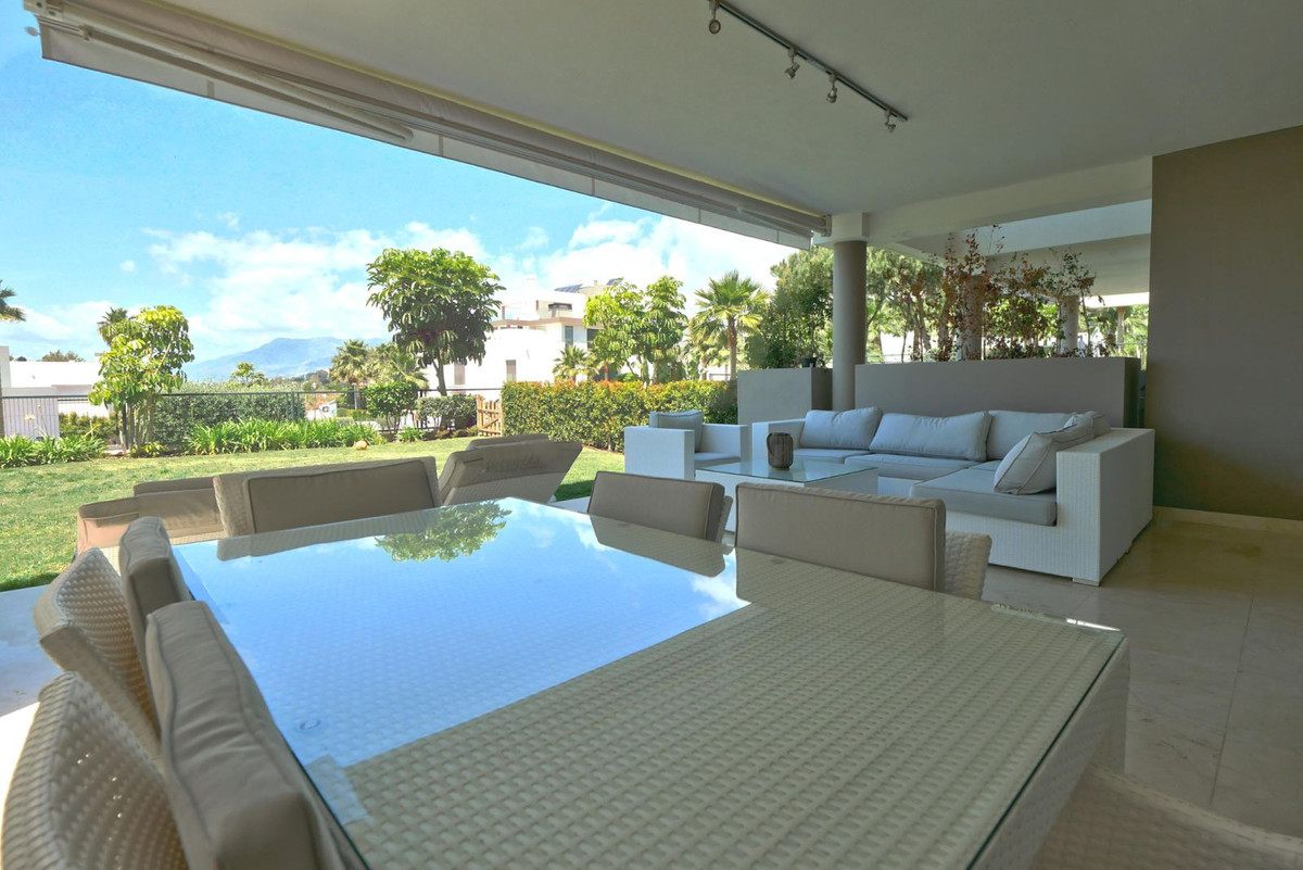 Appartement te koop in Cabopino | 2 slaapkamers H5156257