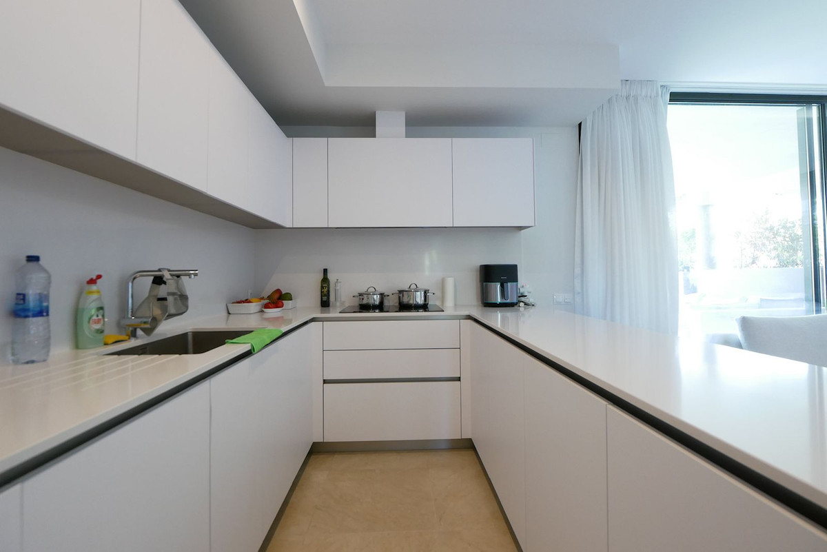 Appartement te koop in Cabopino | 2 slaapkamers H5156257