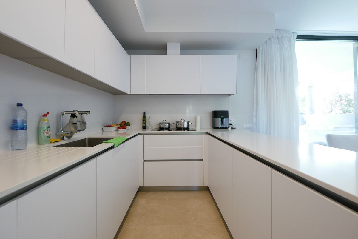 Appartement te koop in Cabopino | 2 slaapkamers H5156257
