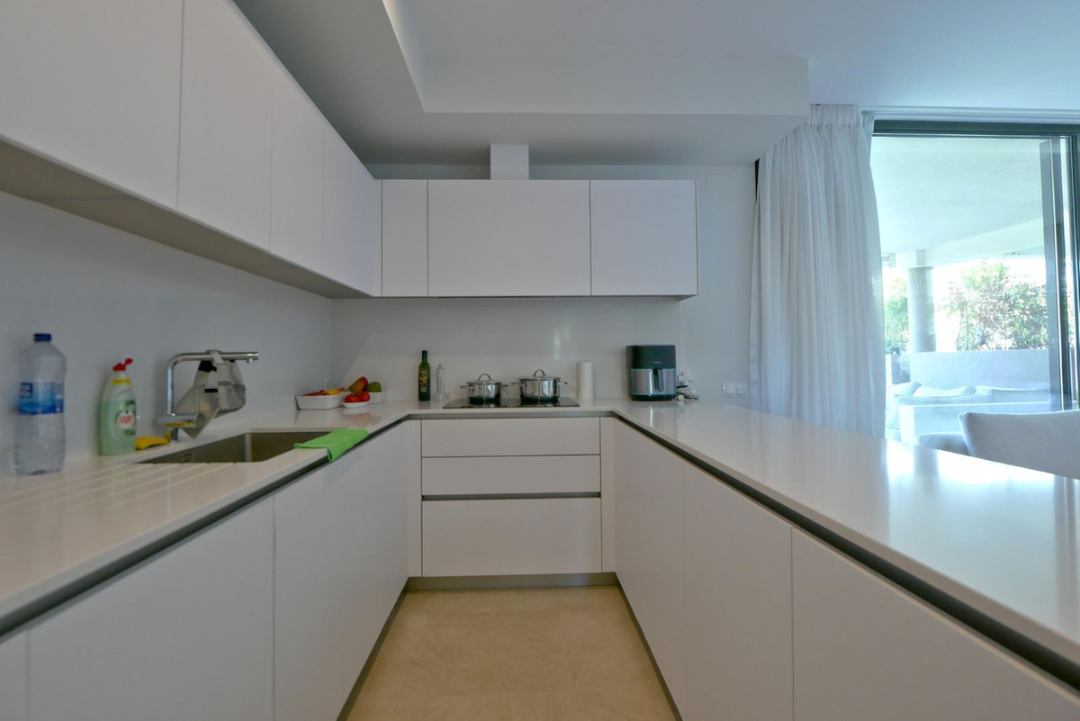 Appartement te koop in Cabopino | 2 slaapkamers H5156257