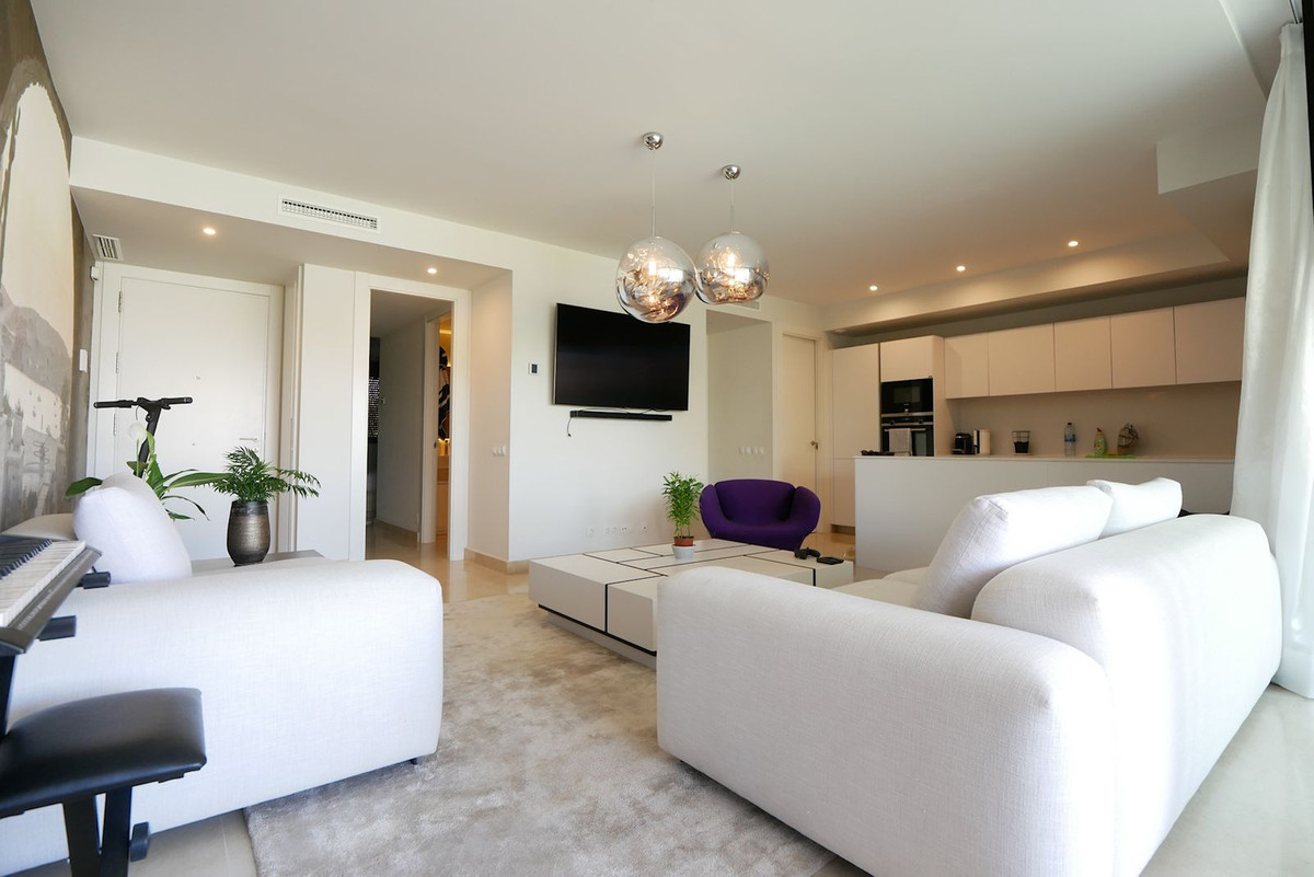 Appartement te koop in Cabopino | 2 slaapkamers H5156257