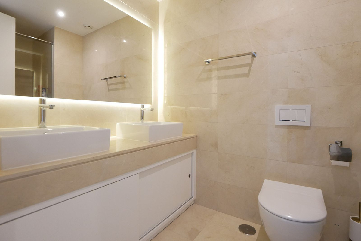 Appartement te koop in Cabopino | 2 slaapkamers H5156257