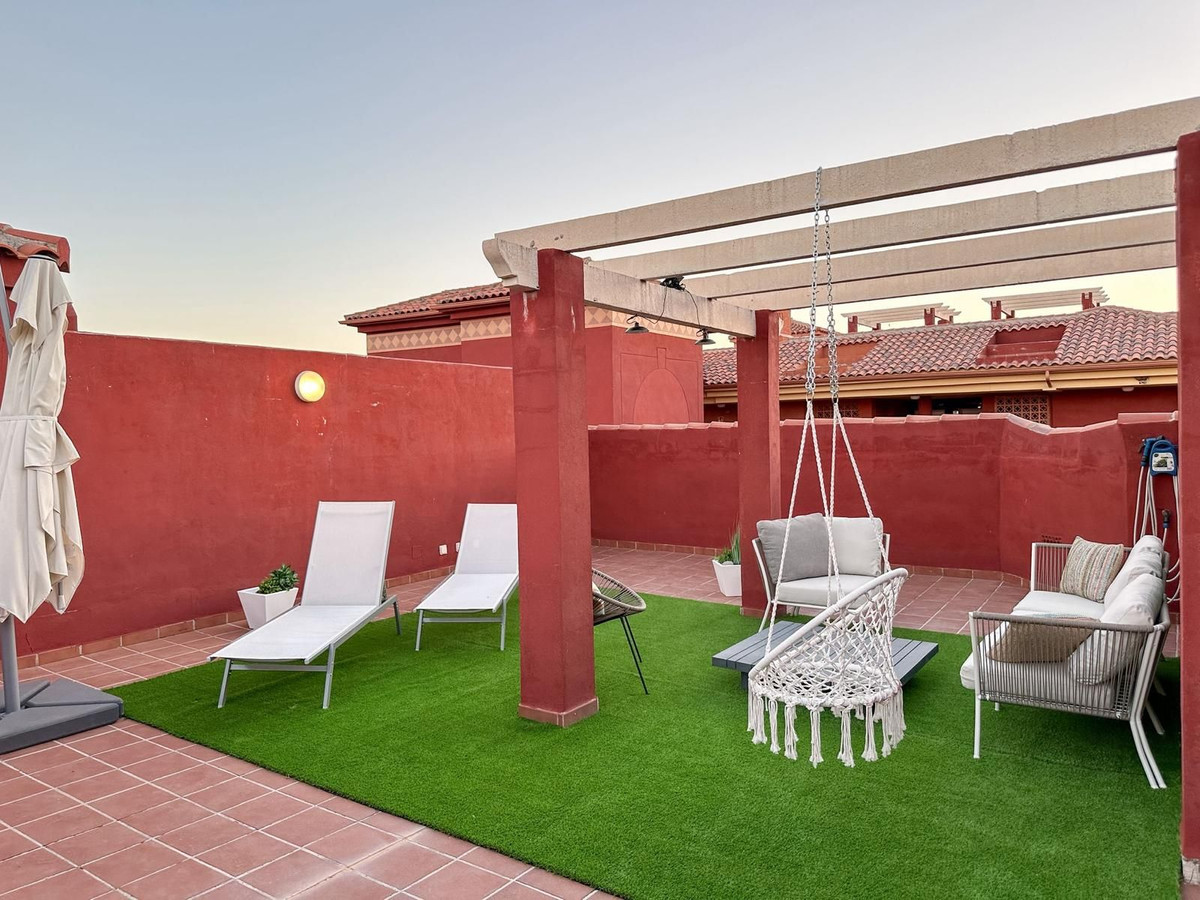 Penthouse te koop in Cabopino | 2 slaapkamers H5312605