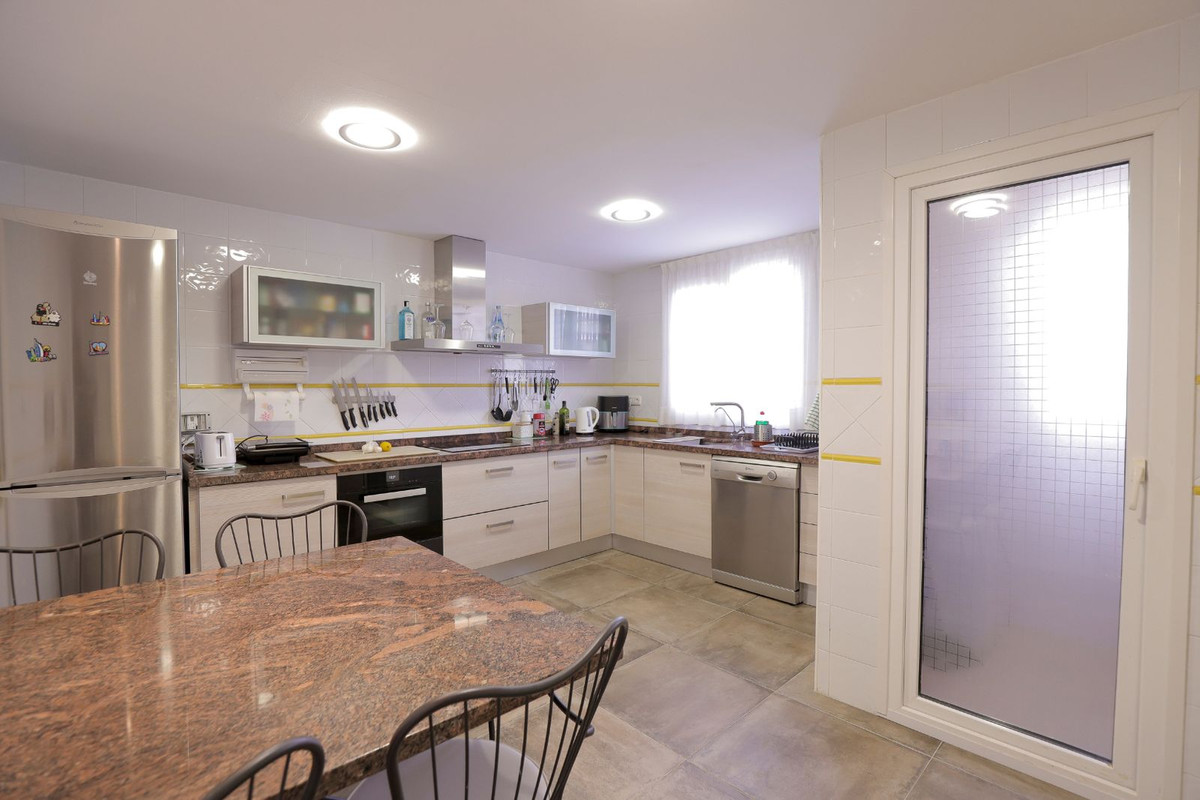 Appartement te koop in Cabopino | 3 slaapkamers H5348041