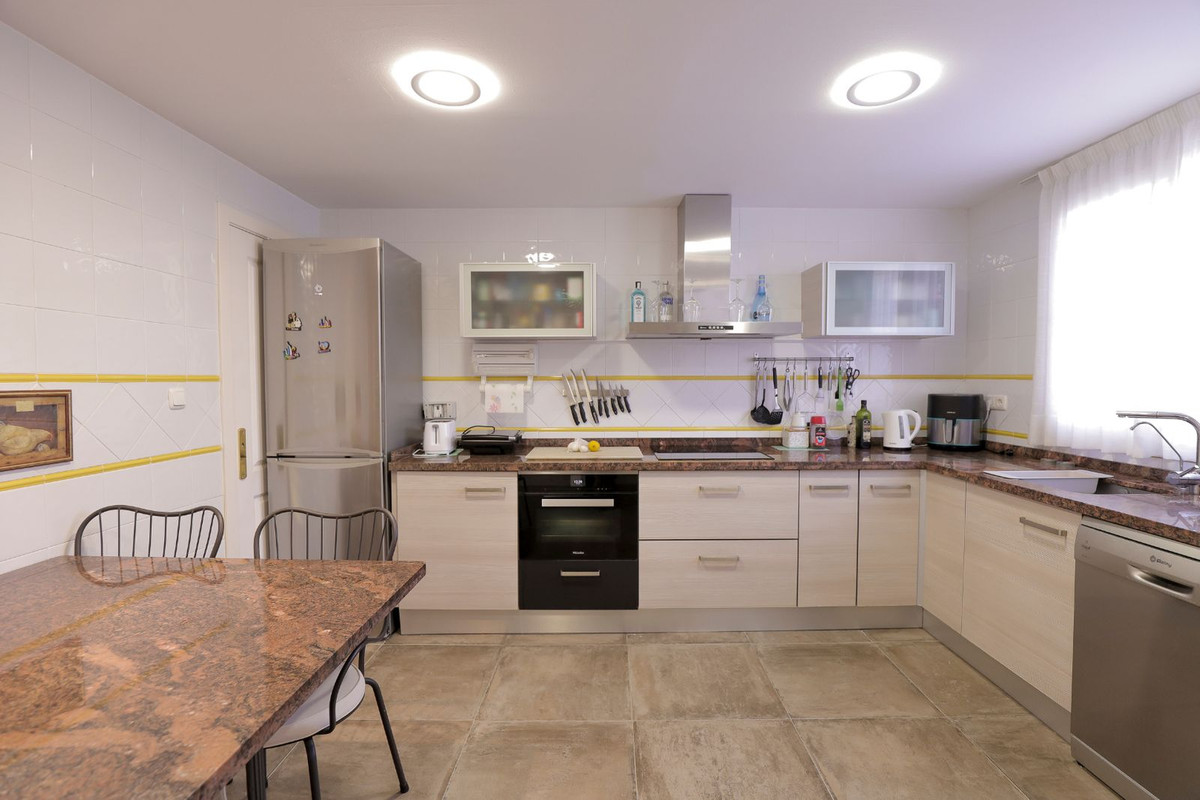 Appartement te koop in Cabopino | 3 slaapkamers H5348041