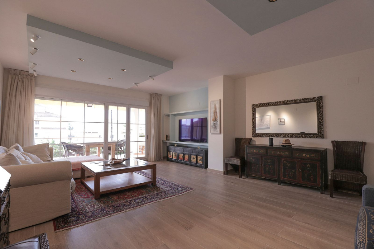 Appartement te koop in Cabopino | 3 slaapkamers H5348041