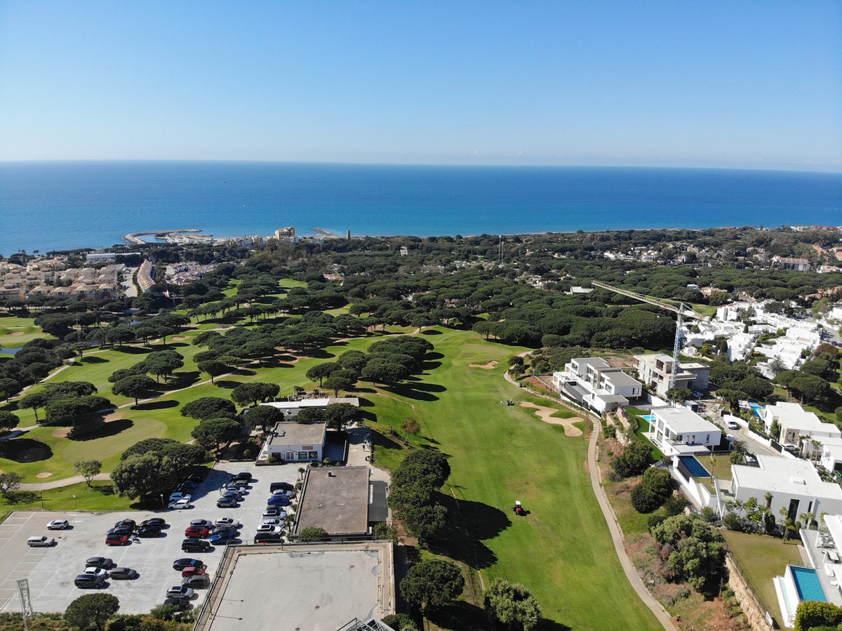 Penthouse te koop in Cabopino | 3 slaapkamers H5366254