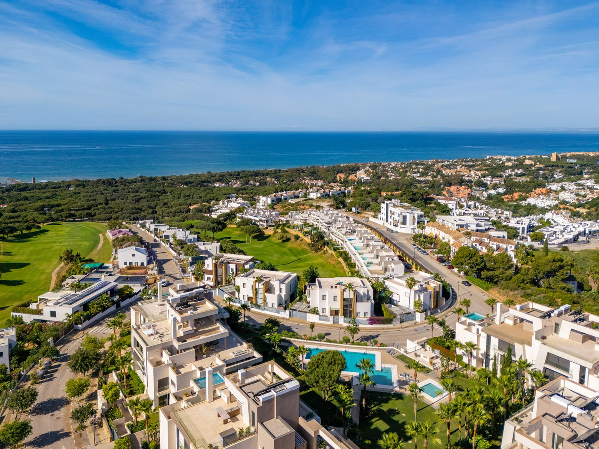 Appartement te koop in Cabopino | 3 slaapkamers H5374417