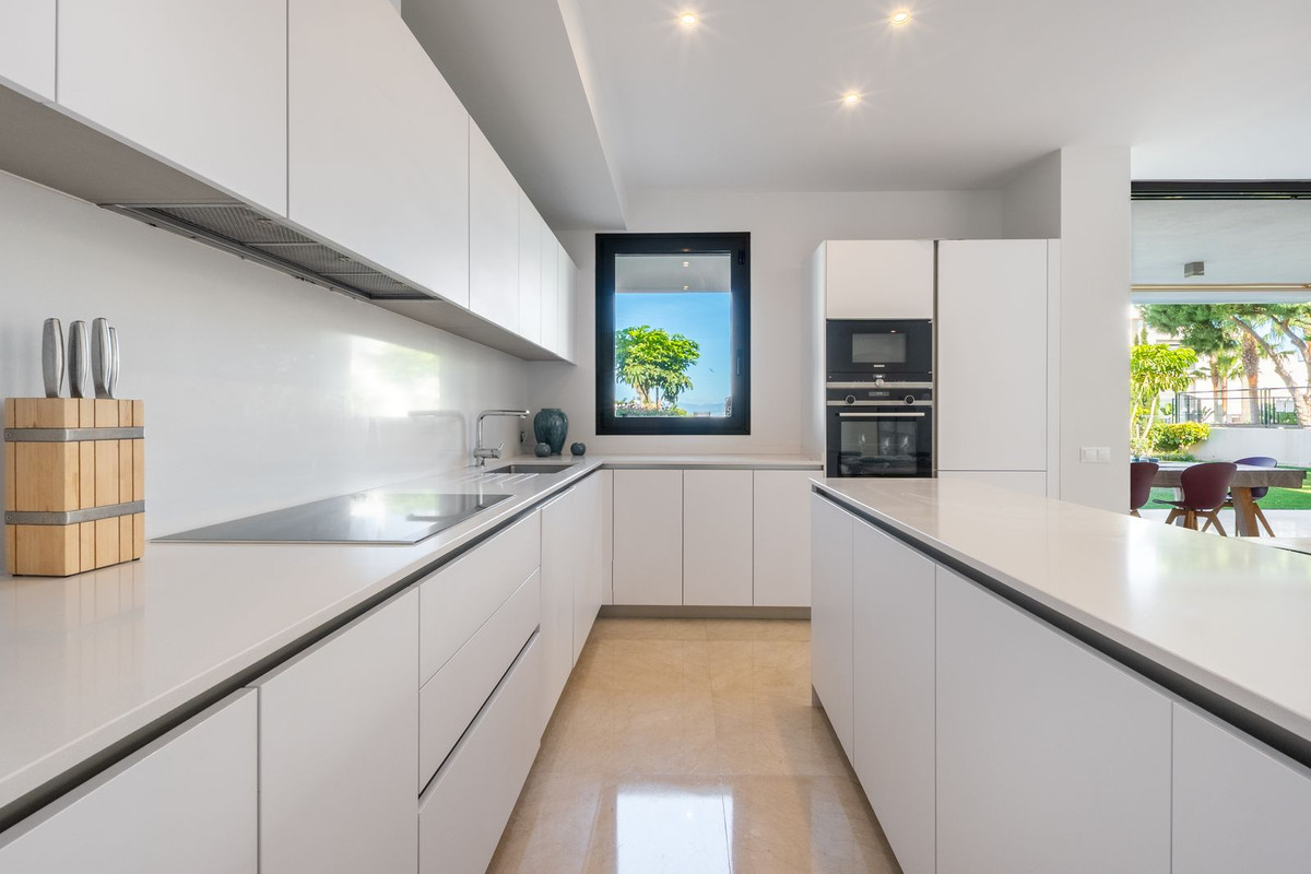 Appartement te koop in Cabopino | 3 slaapkamers H5374417