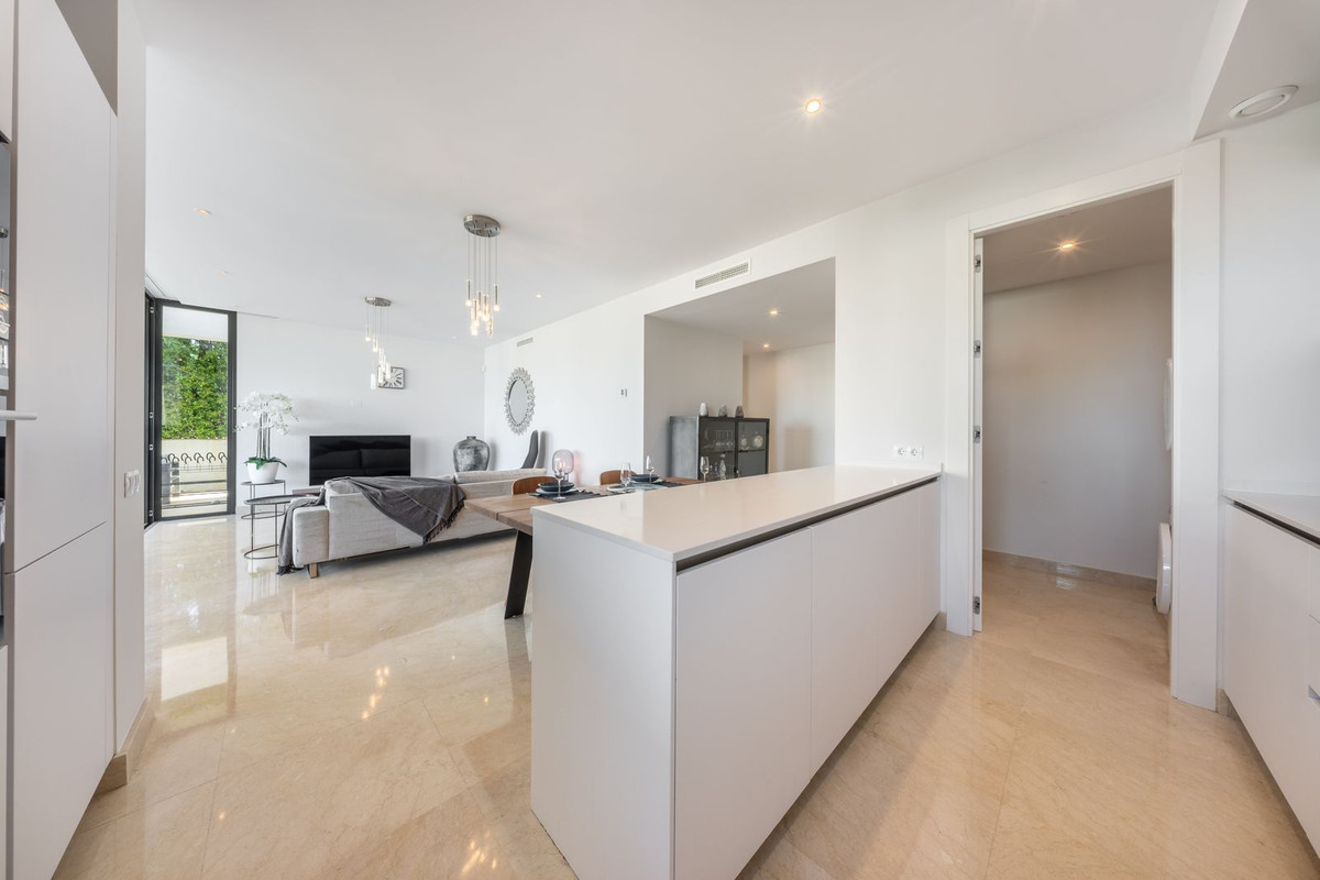 Appartement te koop in Cabopino | 3 slaapkamers H5374417