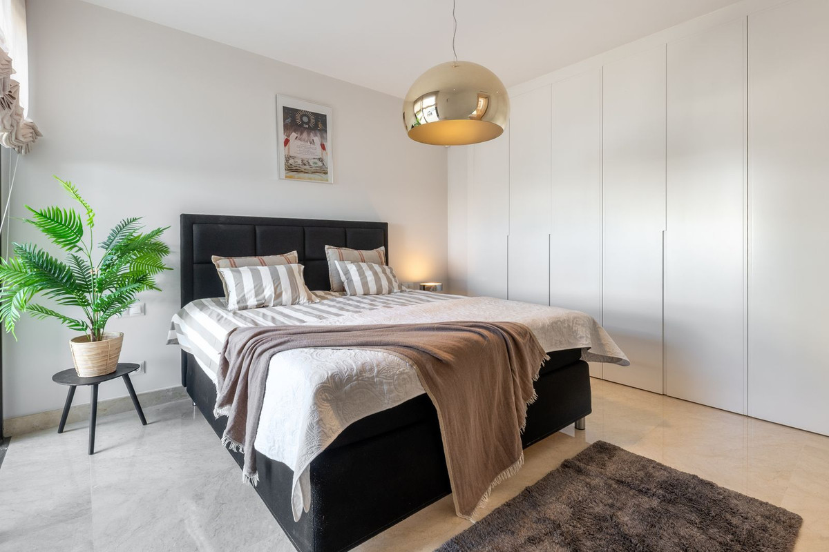 Appartement te koop in Cabopino | 3 slaapkamers H5374417