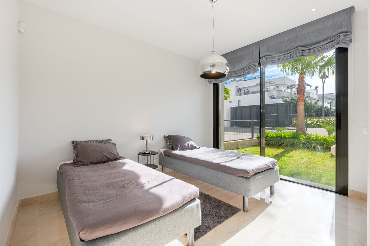 Appartement te koop in Cabopino | 3 slaapkamers H5374417