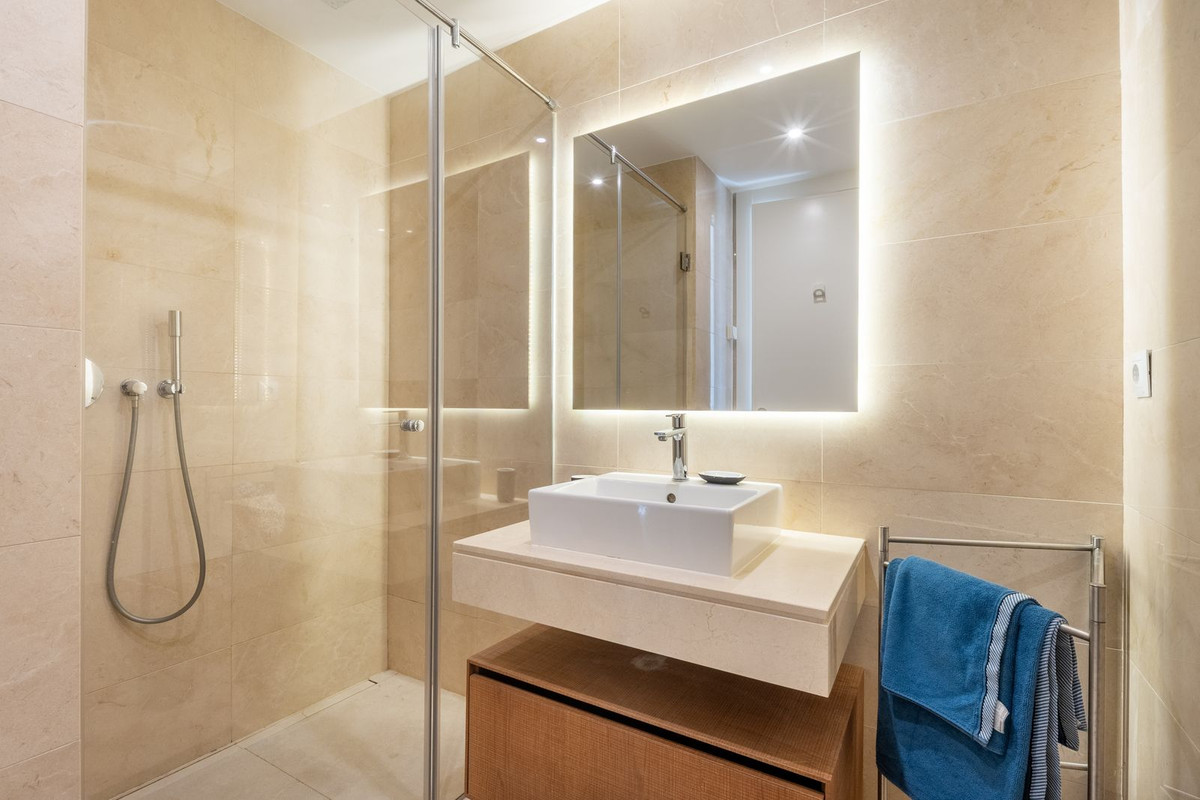 Appartement te koop in Cabopino | 3 slaapkamers H5374417