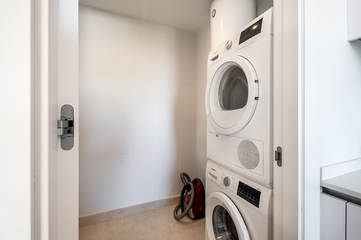 Appartement te koop in Cabopino | 3 slaapkamers H5374417