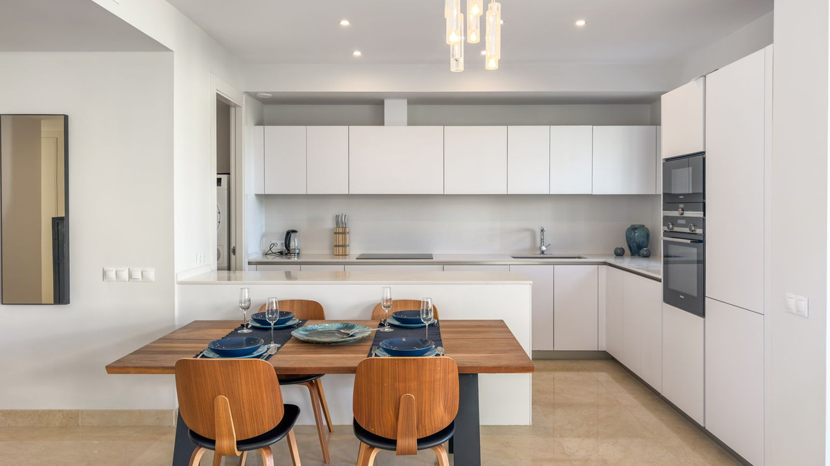 Appartement te koop in Cabopino | 3 slaapkamers H5374417