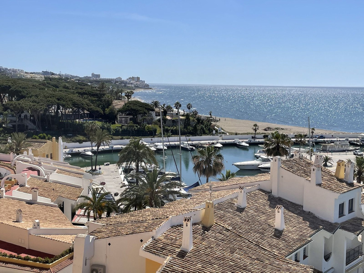 Appartement te koop in Cabopino | 2 slaapkamers H5379904