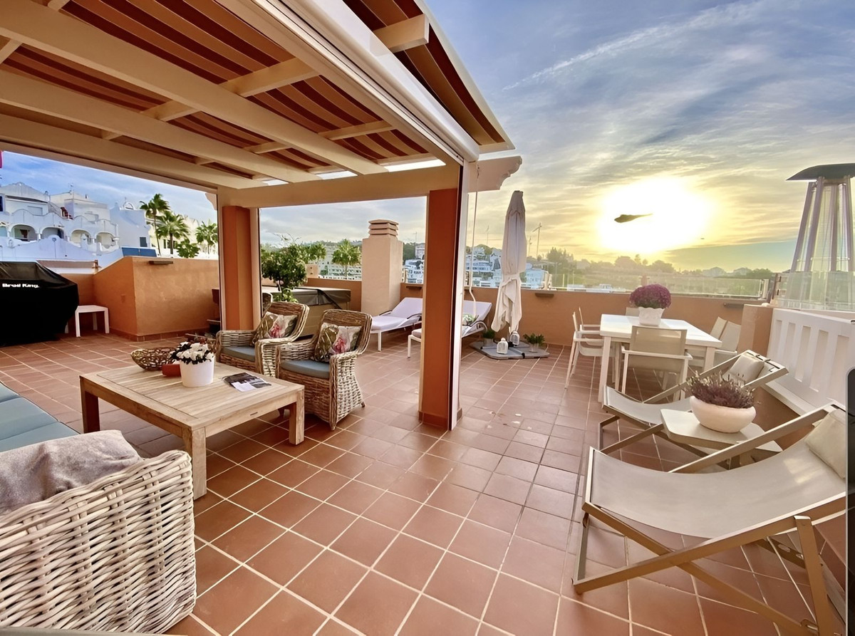Penthouse te koop in Cabopino | 2 slaapkamers H5386951