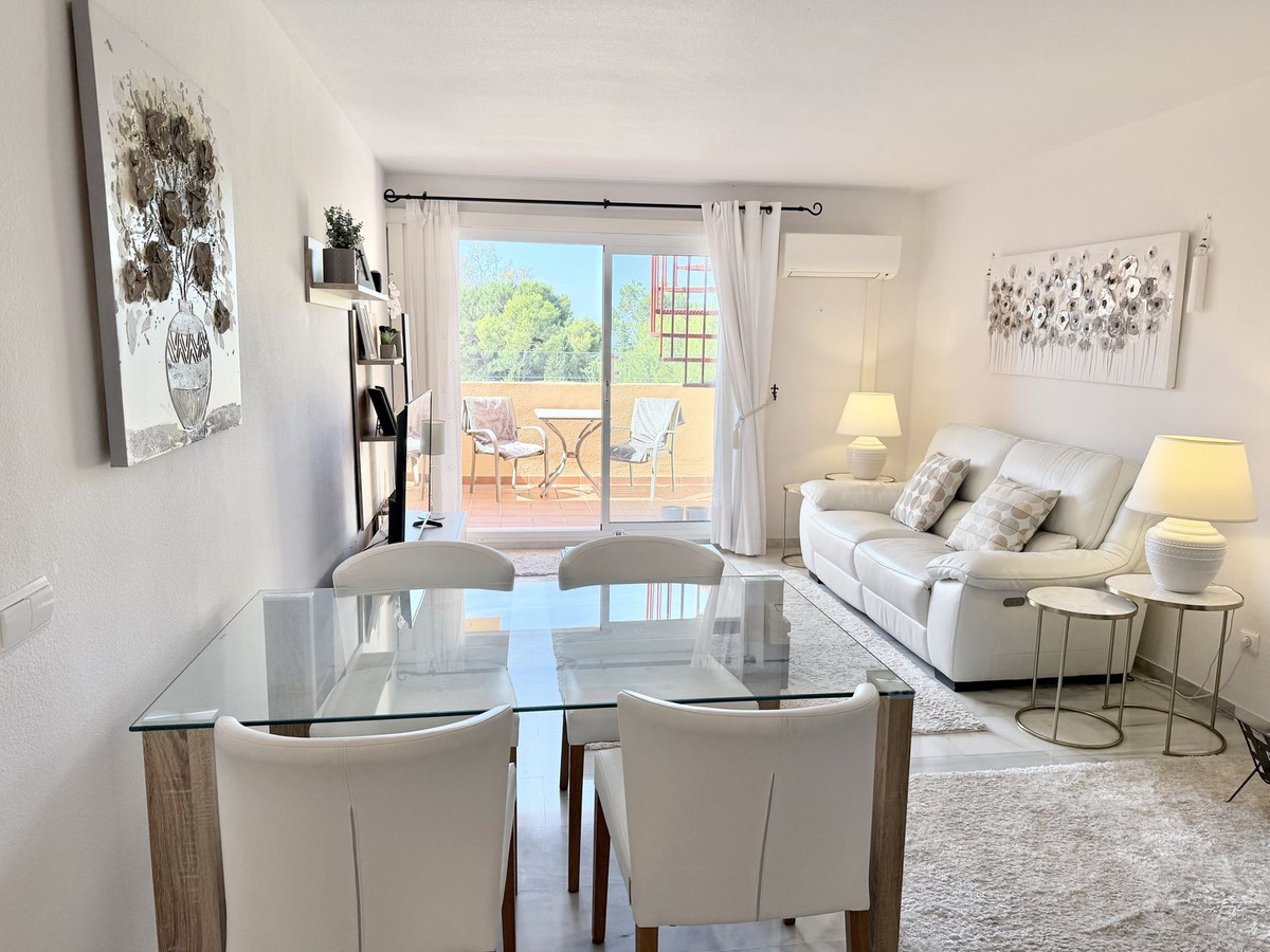 Penthouse te koop in Cabopino | 2 slaapkamers H5386951