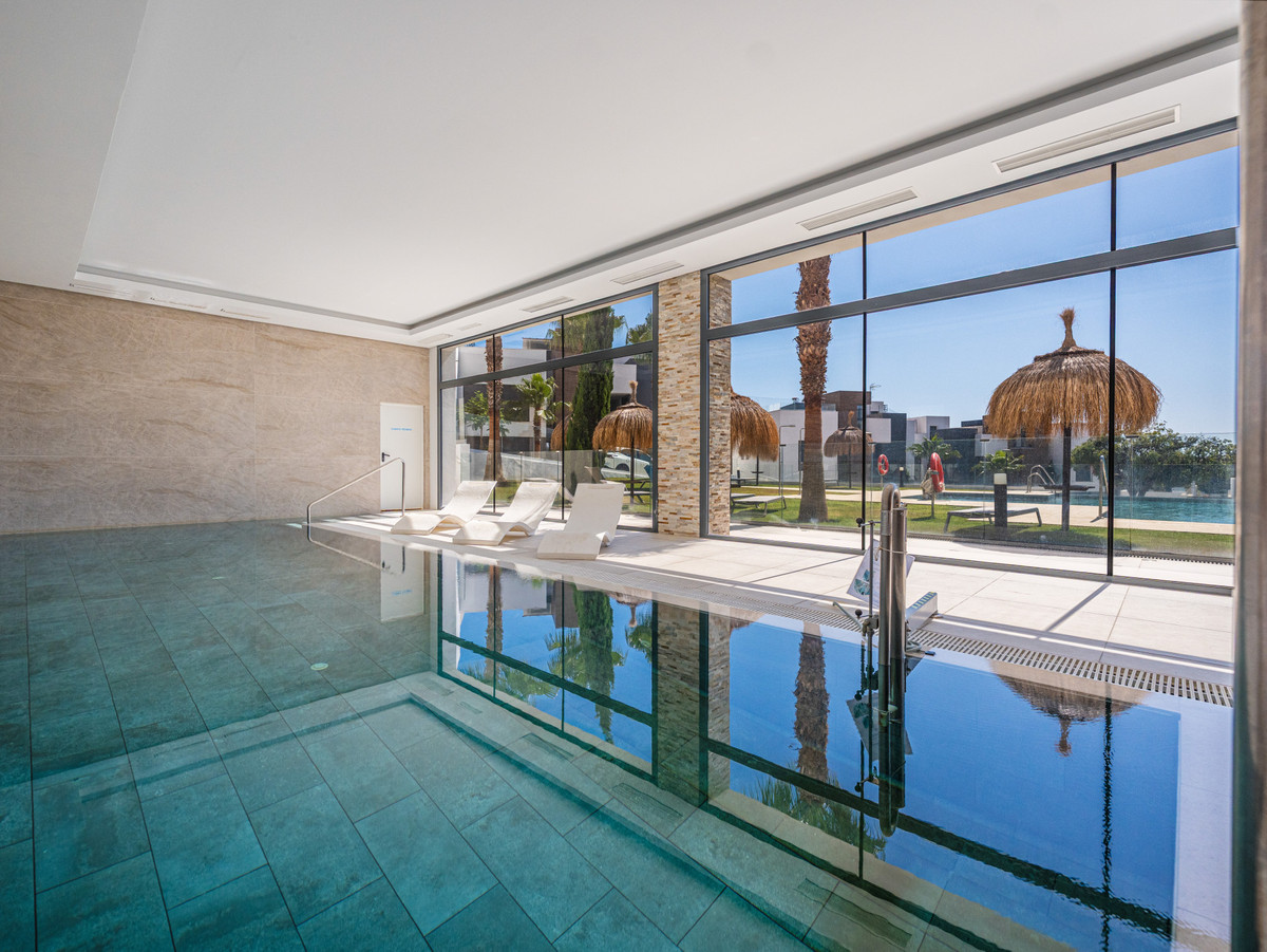 Appartement te koop in Cabopino | 3 slaapkamers H5410597