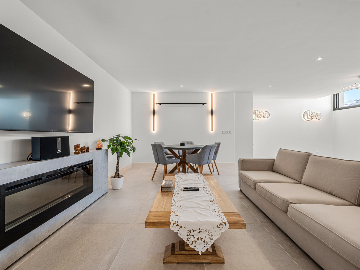 Appartement te koop in Cabopino | 3 slaapkamers H5410597