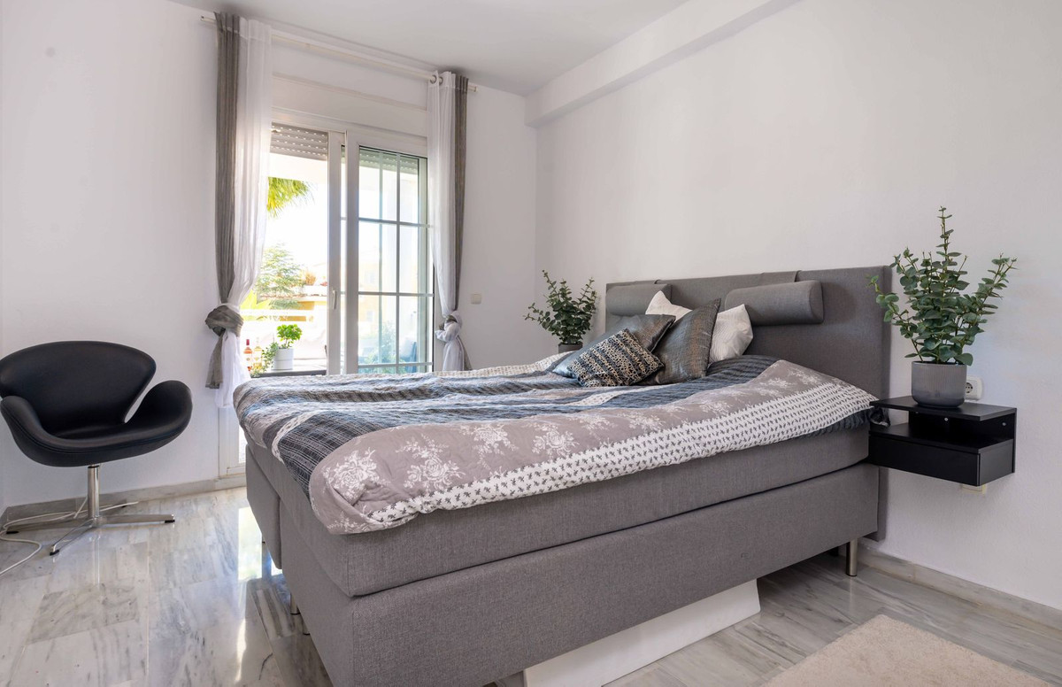 Appartement te koop in Cabopino | 2 slaapkamers H5447452