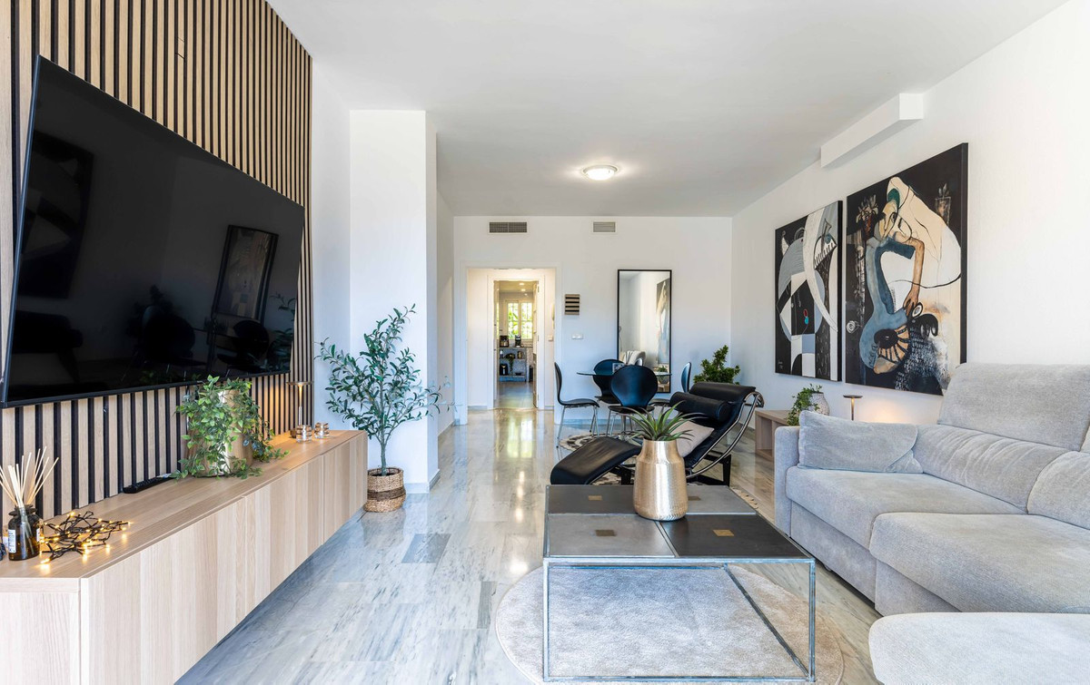 Appartement te koop in Cabopino | 2 slaapkamers H5447452