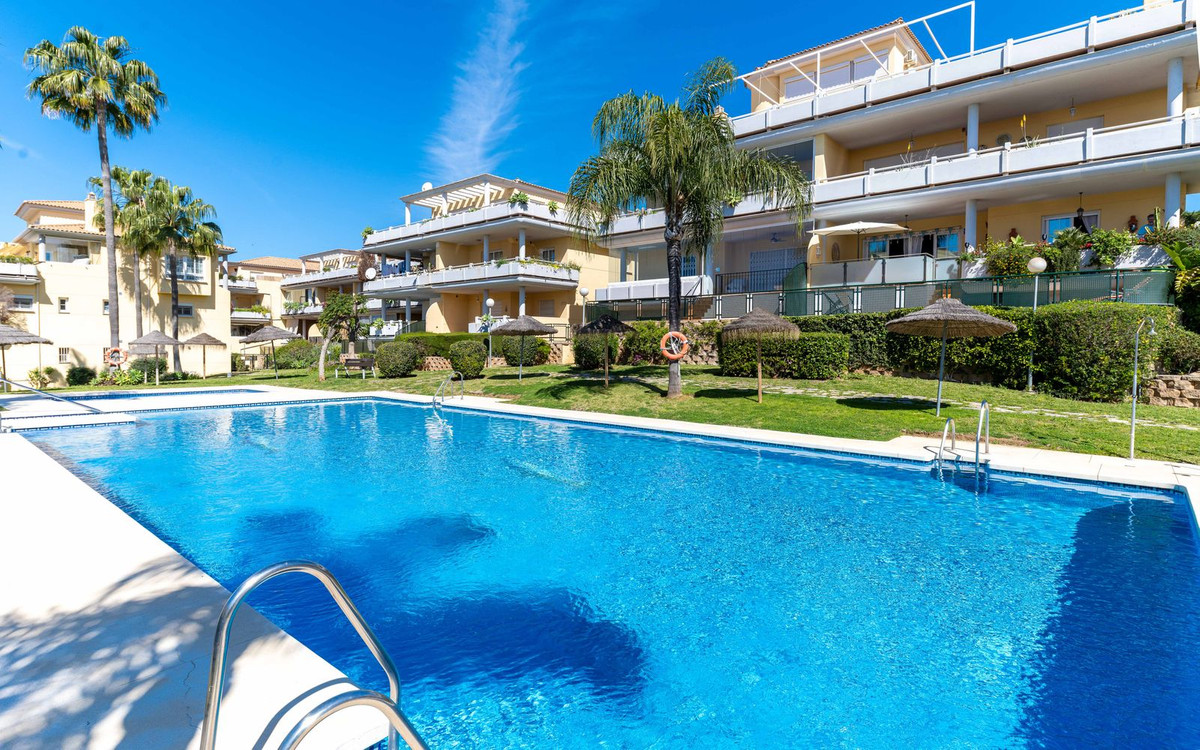 Appartement te koop in Cabopino | 2 slaapkamers H5447452