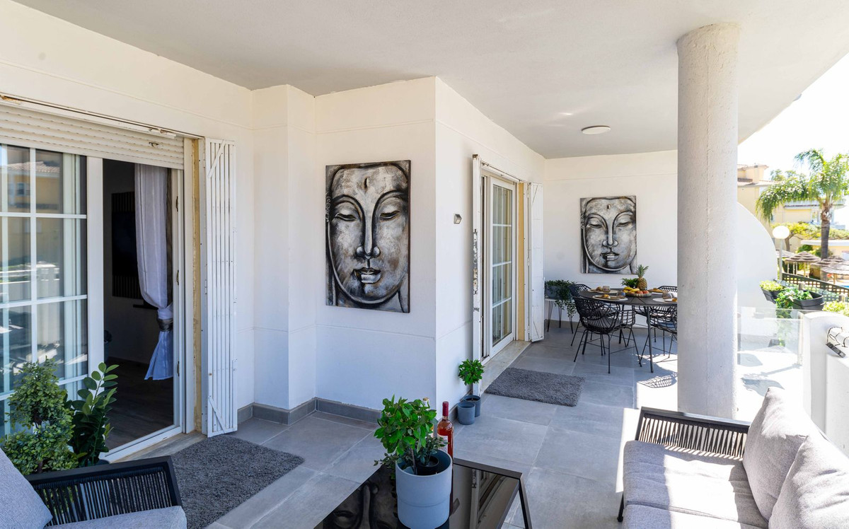 Appartement te koop in Cabopino | 2 slaapkamers H5447452