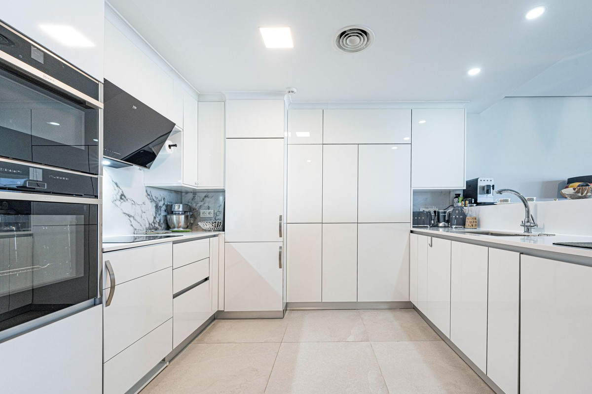 Appartement te koop in Cabopino | 3 slaapkamers H5476870