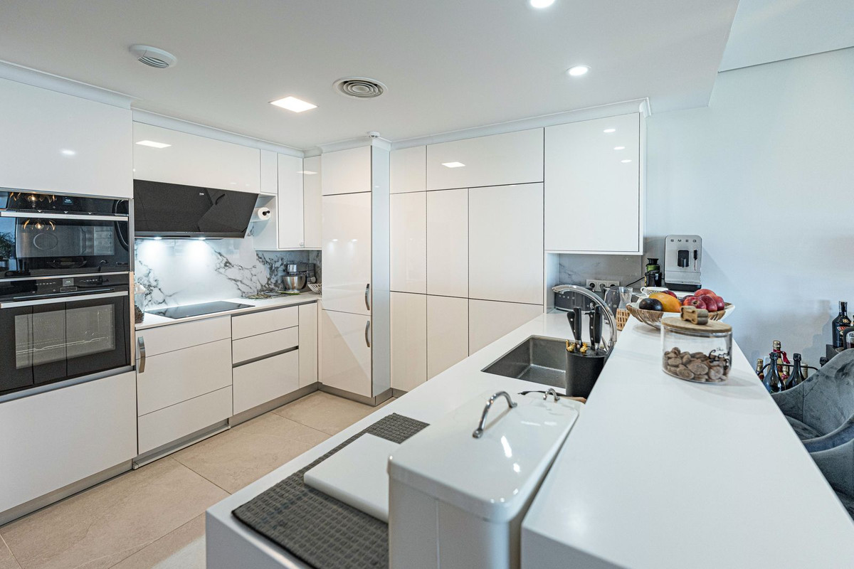 Appartement te koop in Cabopino | 3 slaapkamers H5476870
