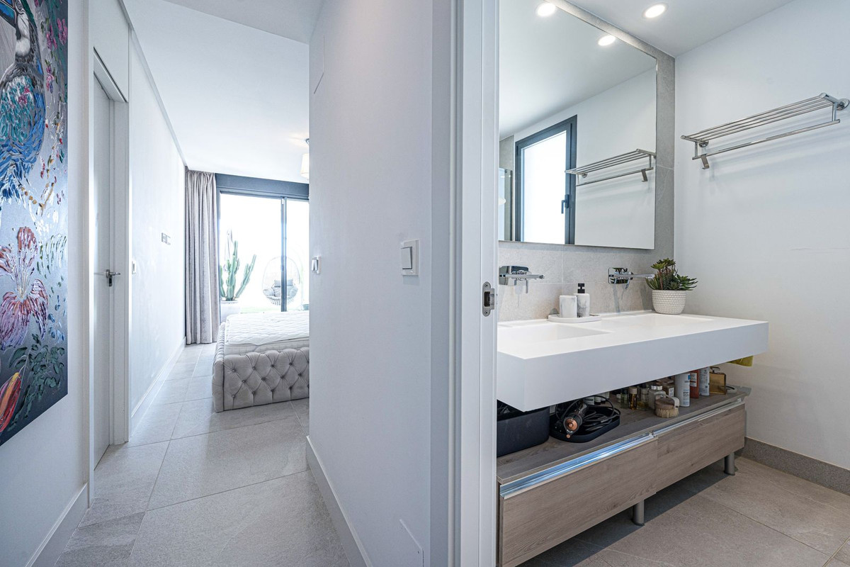 Appartement te koop in Cabopino | 3 slaapkamers H5476870