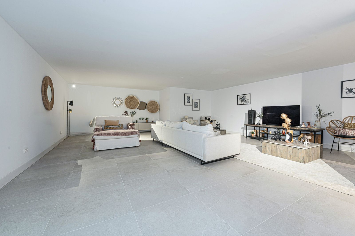 Appartement te koop in Cabopino | 3 slaapkamers H5476870