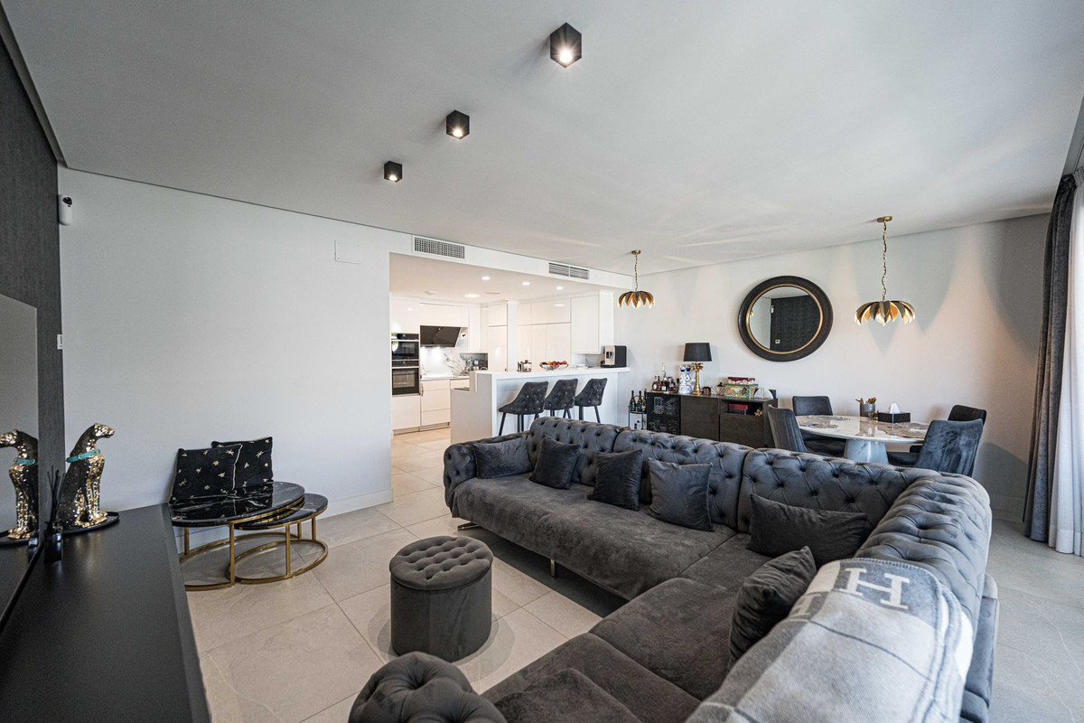 Appartement te koop in Cabopino | 3 slaapkamers H5476870