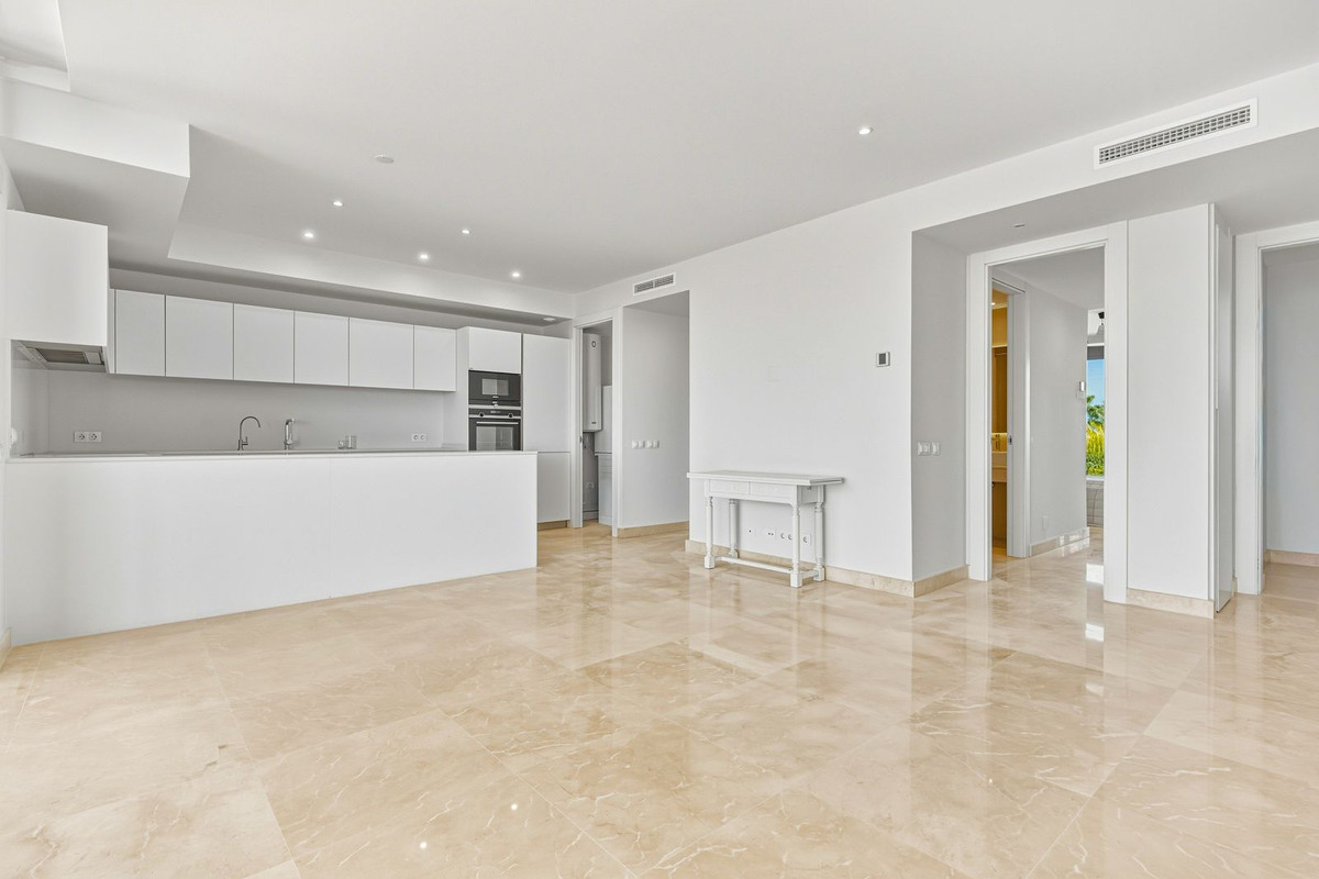 Appartement te koop in Cabopino | 2 slaapkamers H5498137