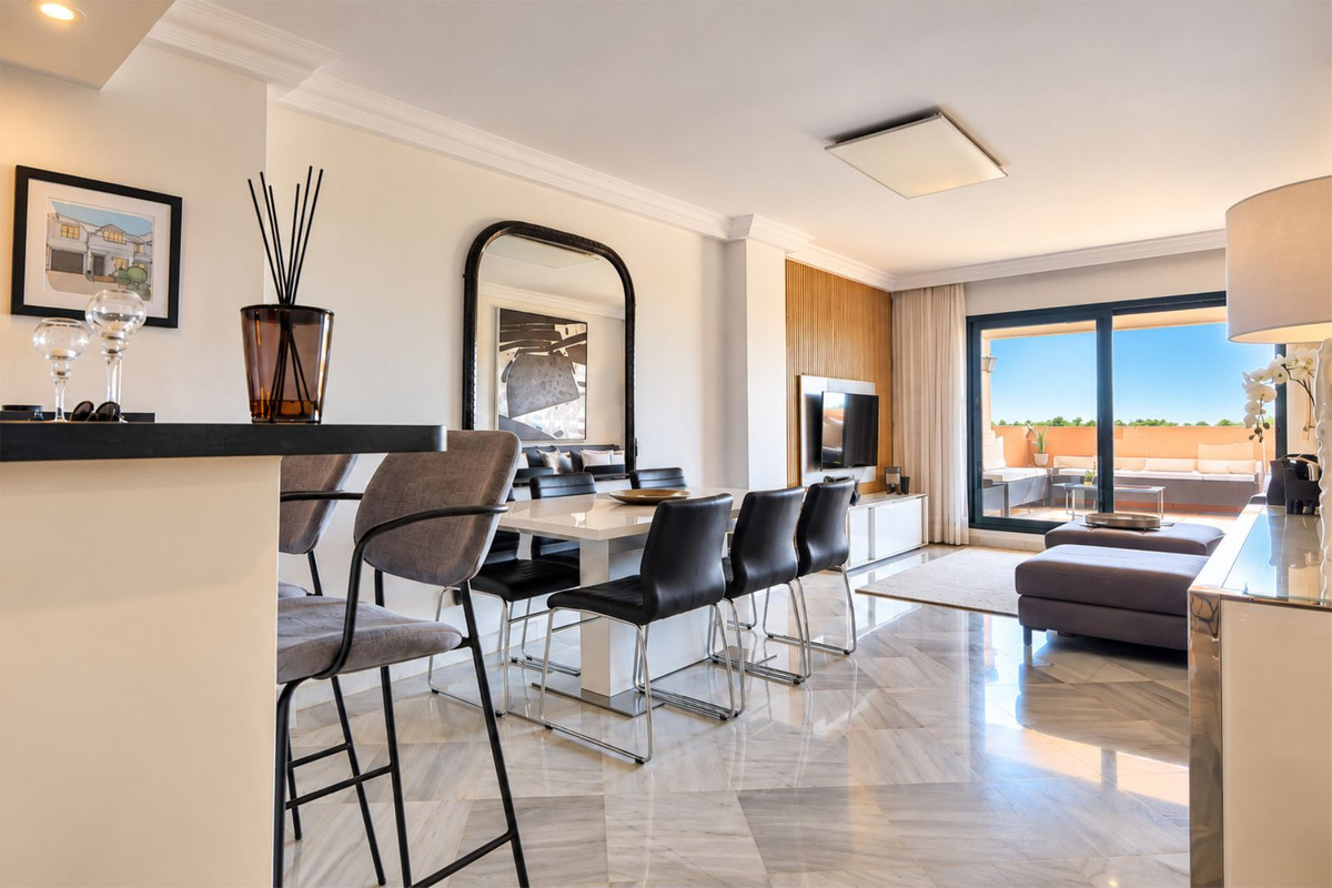 Appartement te koop in Cabopino | 2 slaapkamers H5502001