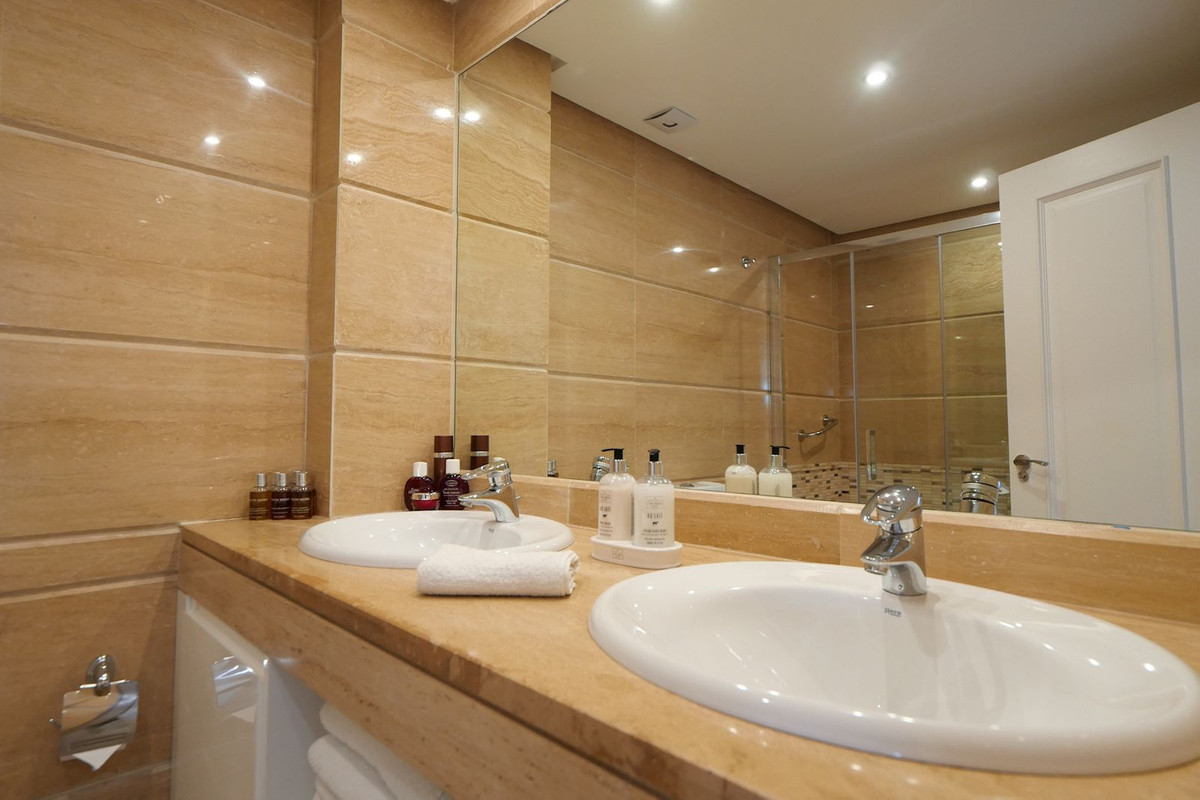 Appartement te koop in Cabopino | 2 slaapkamers H5502001