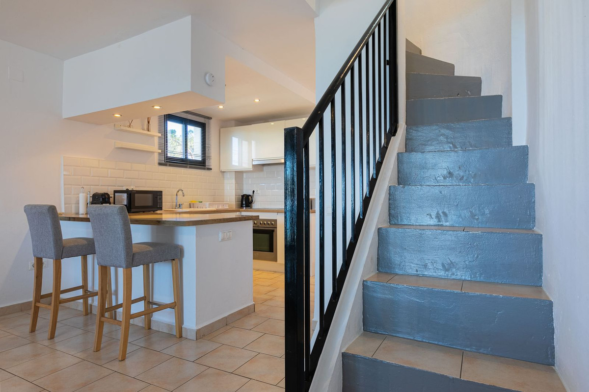 Duplex te koop in Calahonda | 1 slaapkamers H4260451