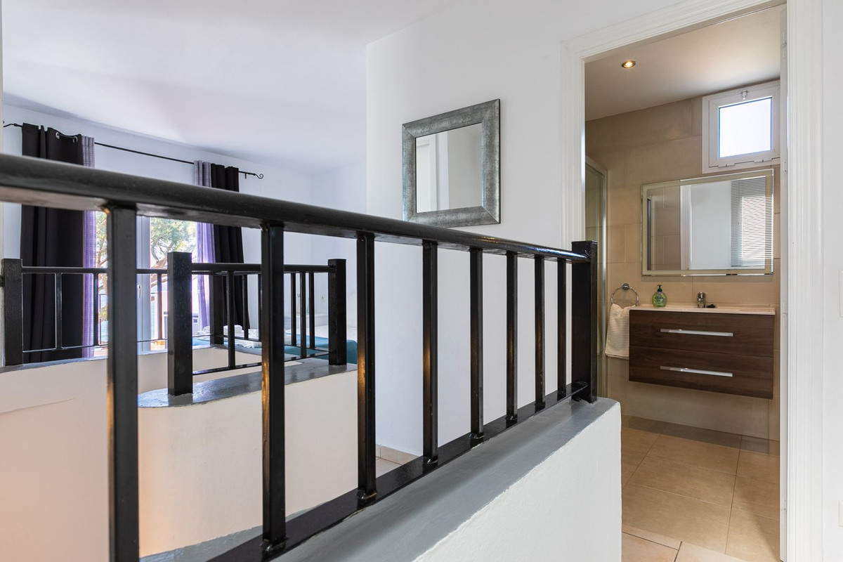 Duplex te koop in Calahonda | 1 slaapkamers H4260451