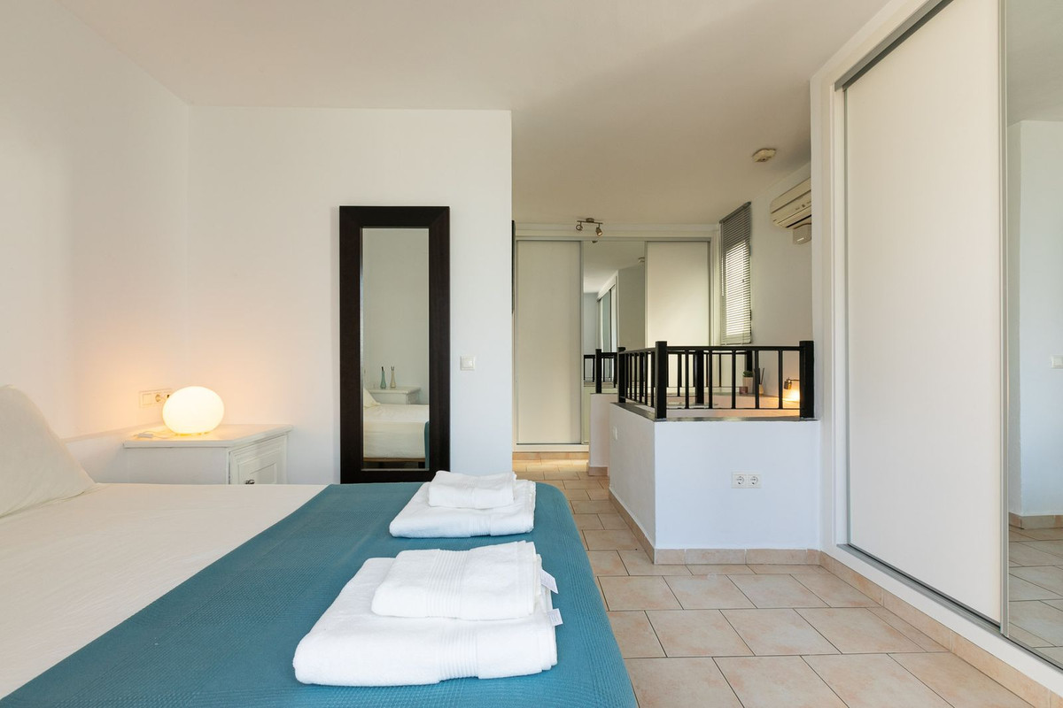 Duplex te koop in Calahonda | 1 slaapkamers H4260451