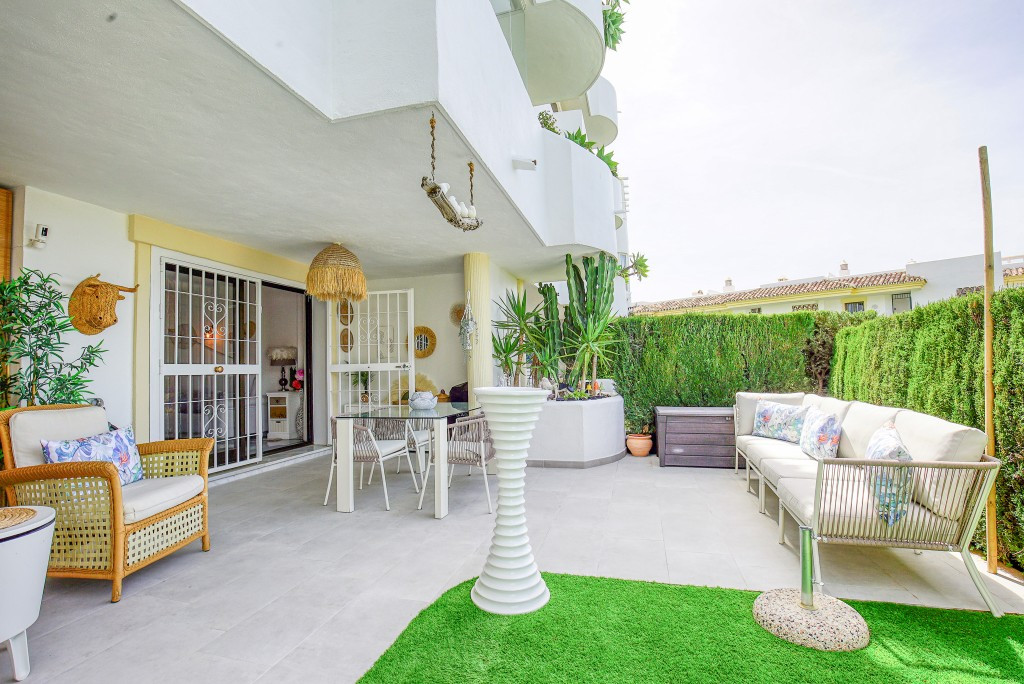 Begane grond appartement in Calahonda-9