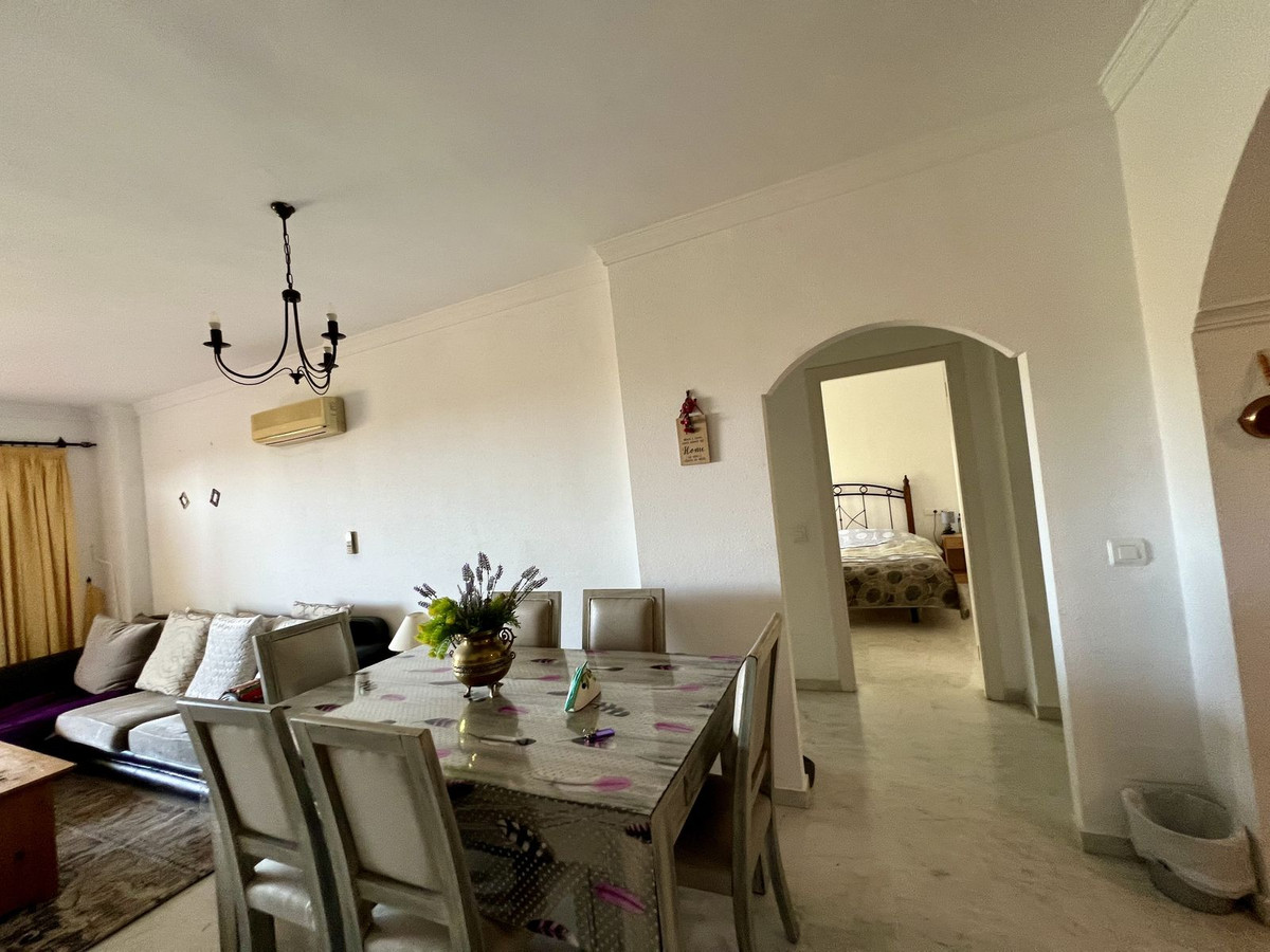 Tussenverdieping Appartement in Calahonda-9