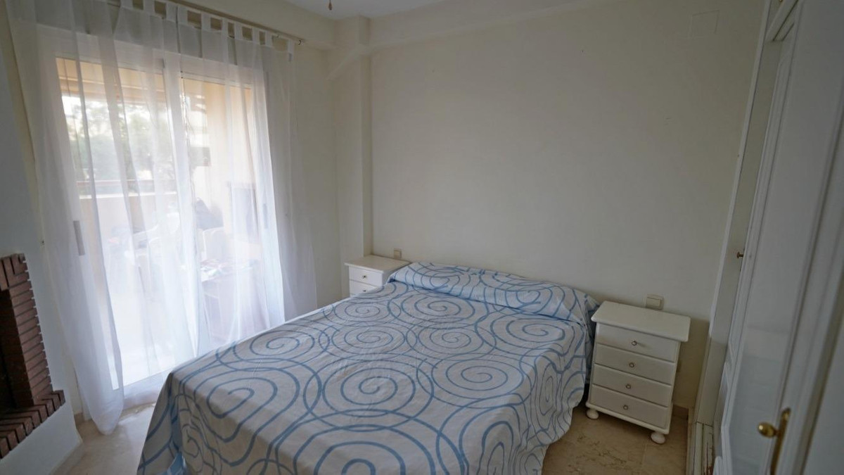 Tussenverdieping Appartement in Calahonda-7