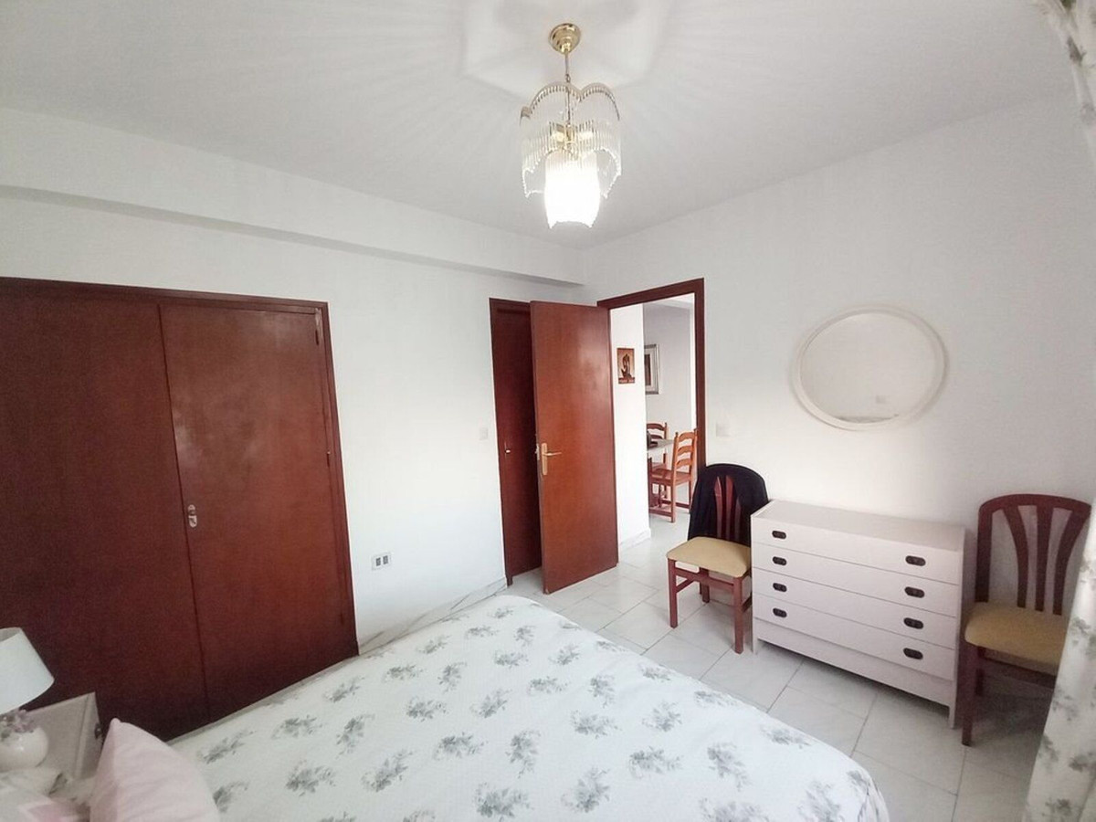 Tussenverdieping Appartement in Calahonda-14