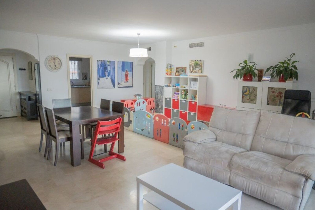 Tussenverdieping Appartement in Calahonda-10