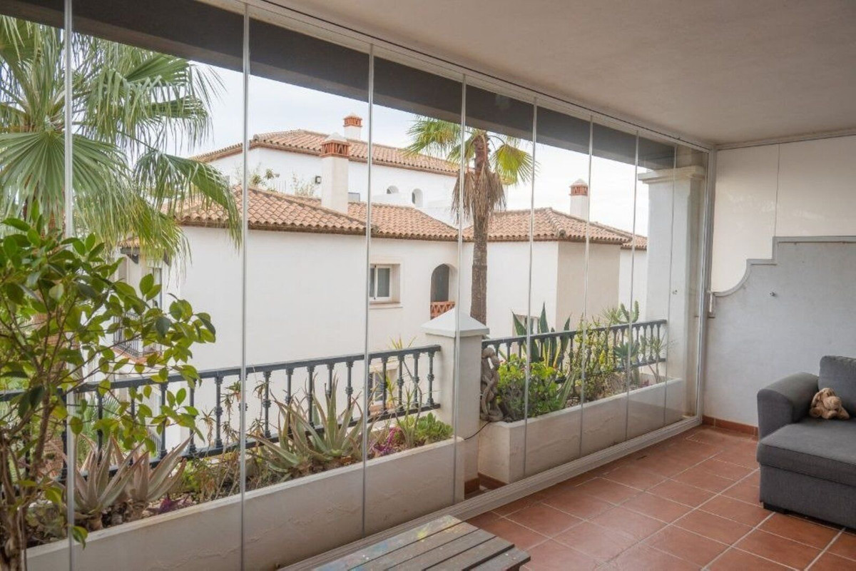 Tussenverdieping Appartement in Calahonda-4