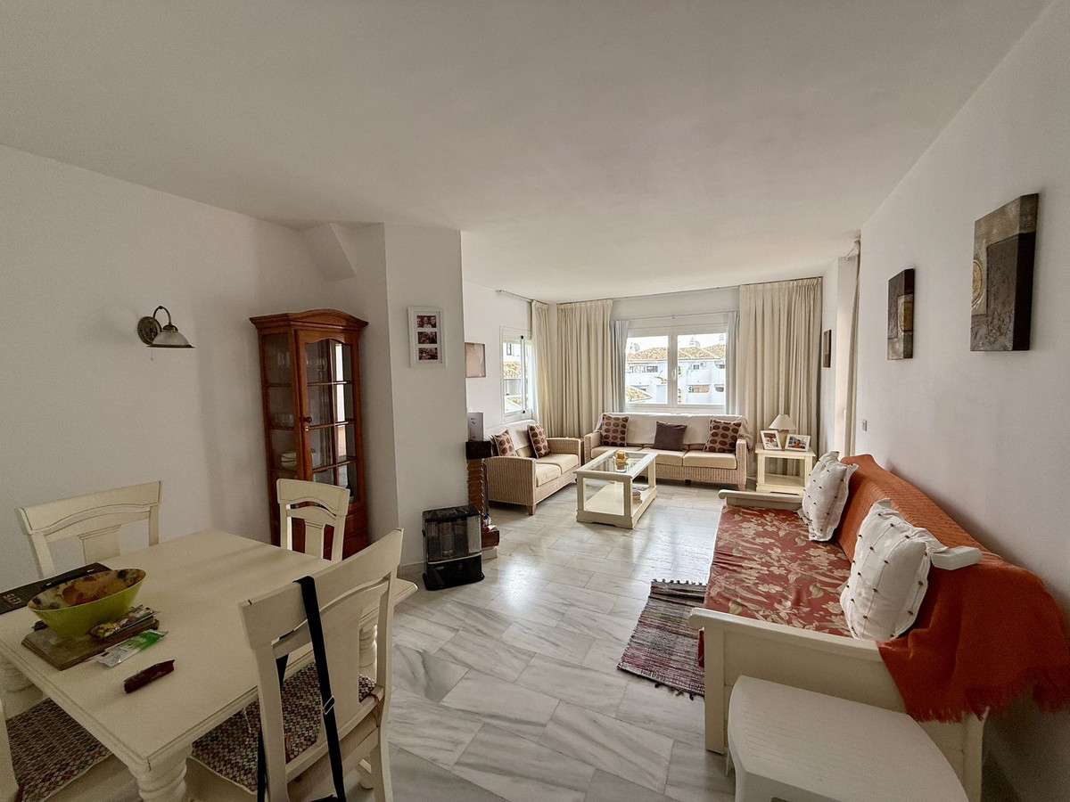 Tussenverdieping Appartement in Calahonda-6